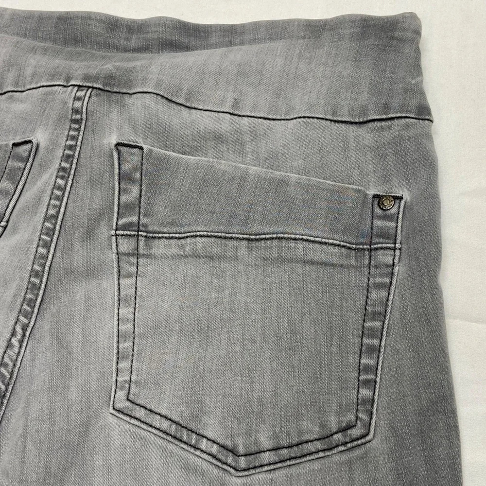 Rock & Republic Jeans Women's 12 Grey Denim Rx Fever Pull On Skinny Distressed‎